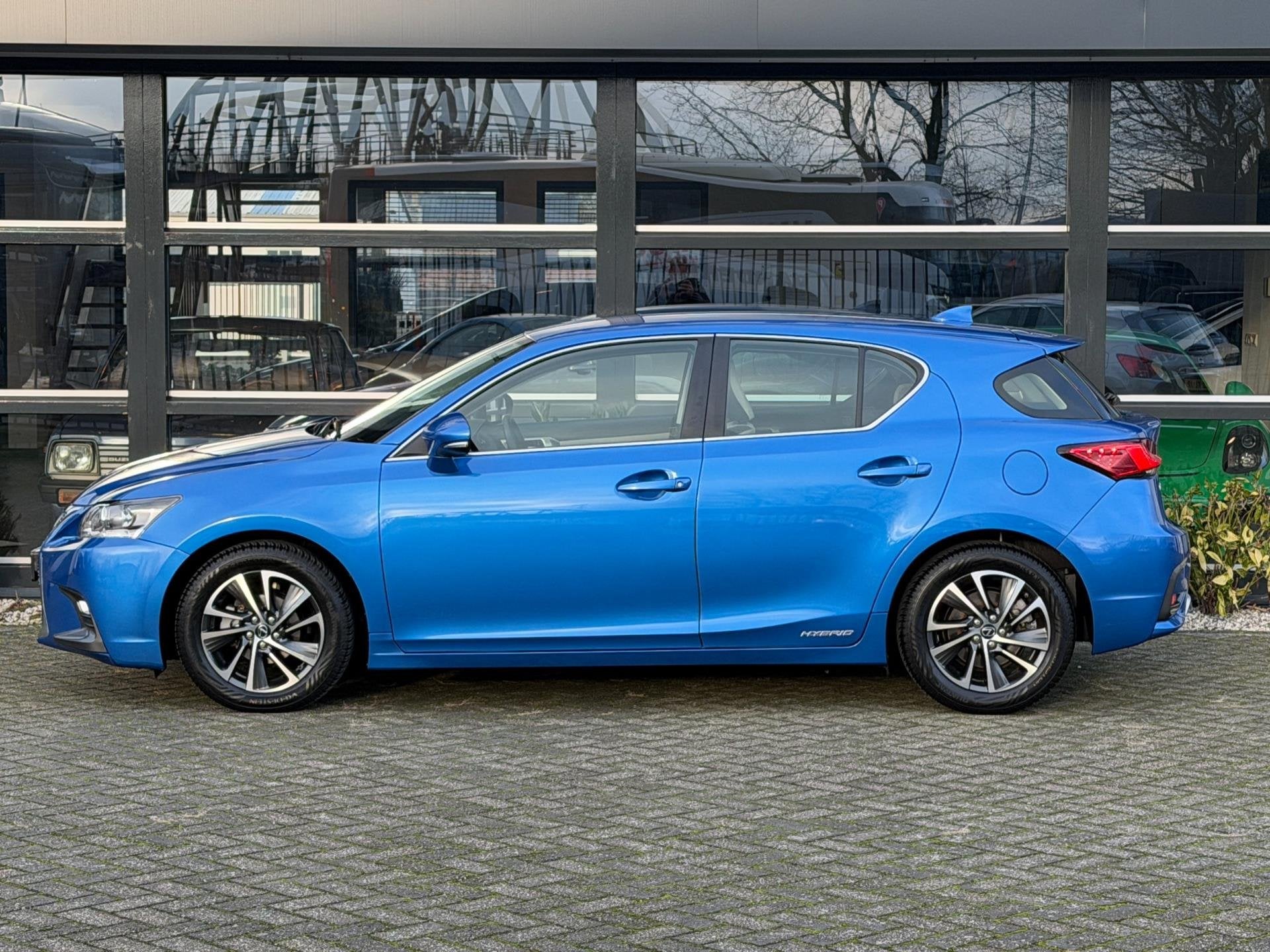 Lexus CT 200h Business Line Navigatie Rijklaarprijs !, Auto's, Lexus, Gebruikt, 4 cilinders, Blauw, Alcantara