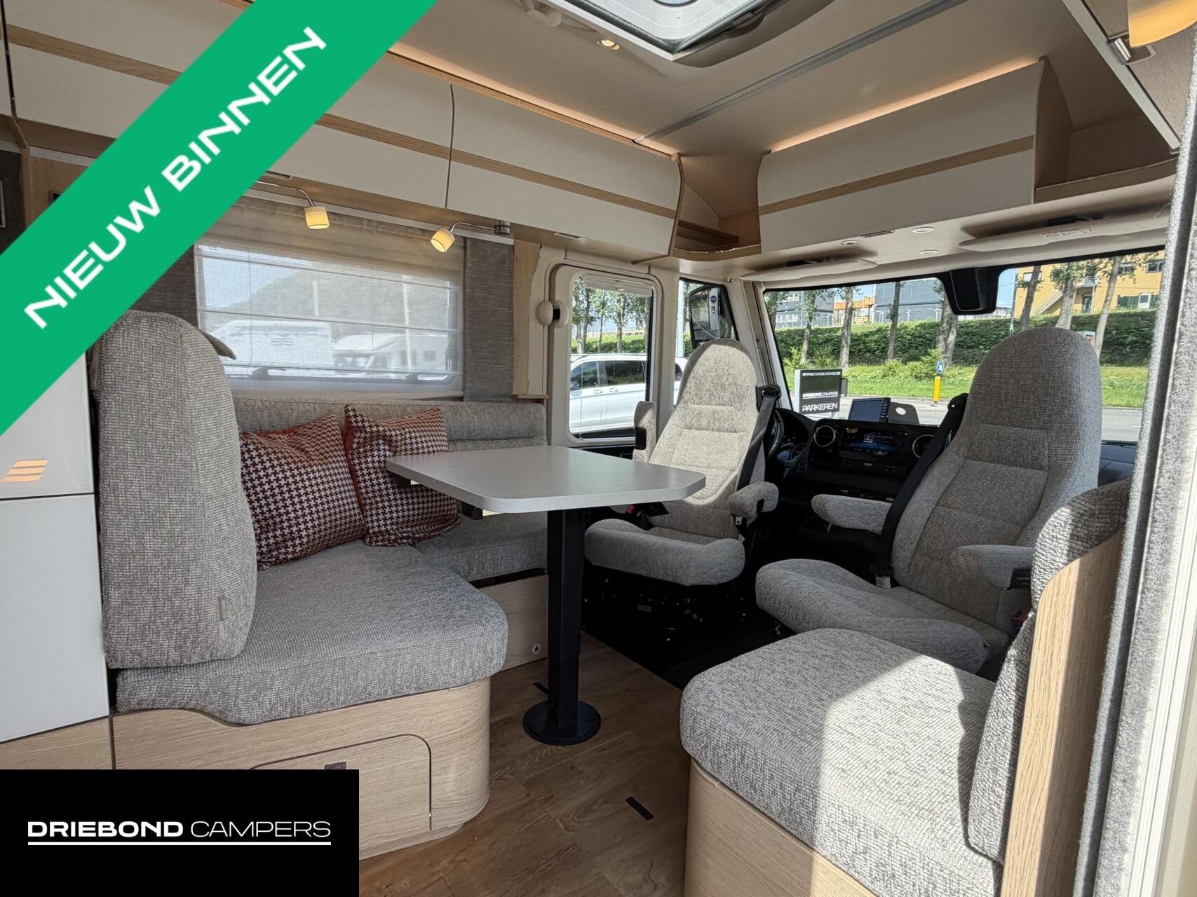 Hymer BML-I 780 MasterLine Bovenkasten Level 2X Airco Lithiu, Caravans en Kamperen, Campers, Airbags, 7 tot 8 meter, Bedrijf, Diesel