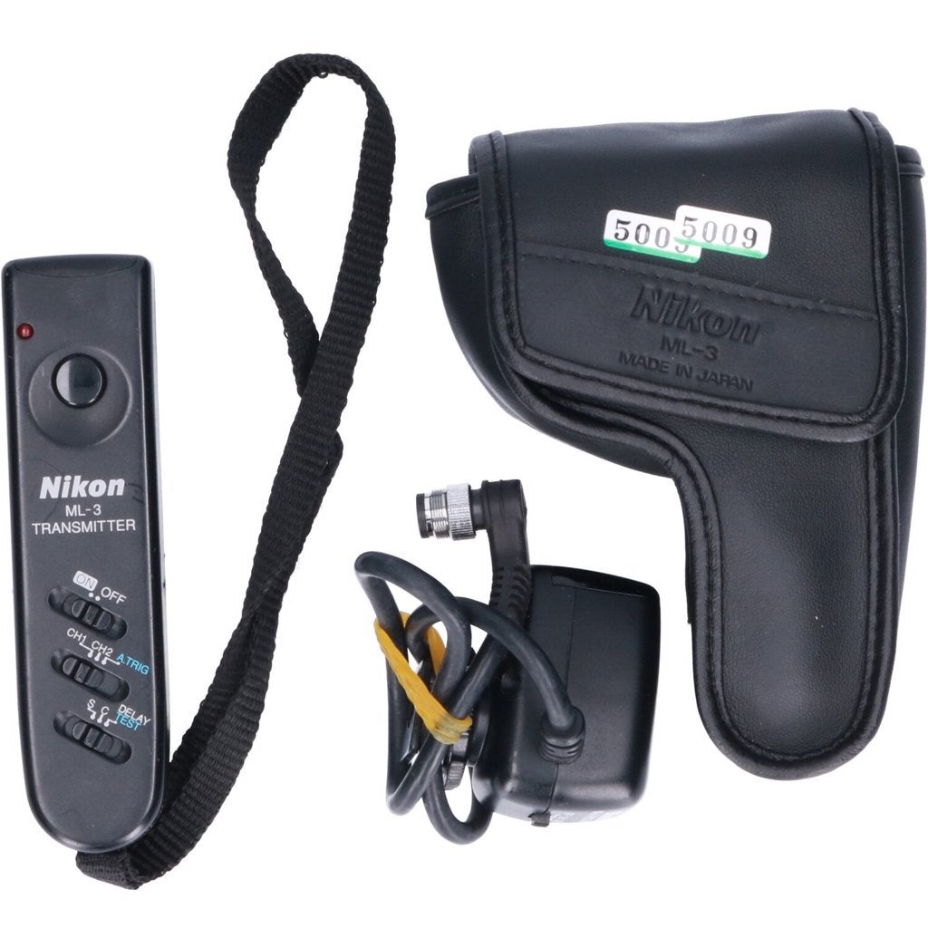 Nikon ml-3 ir remote control set, Ophalen of Verzenden, Gebruikt, Nikon, Geen optische zoom