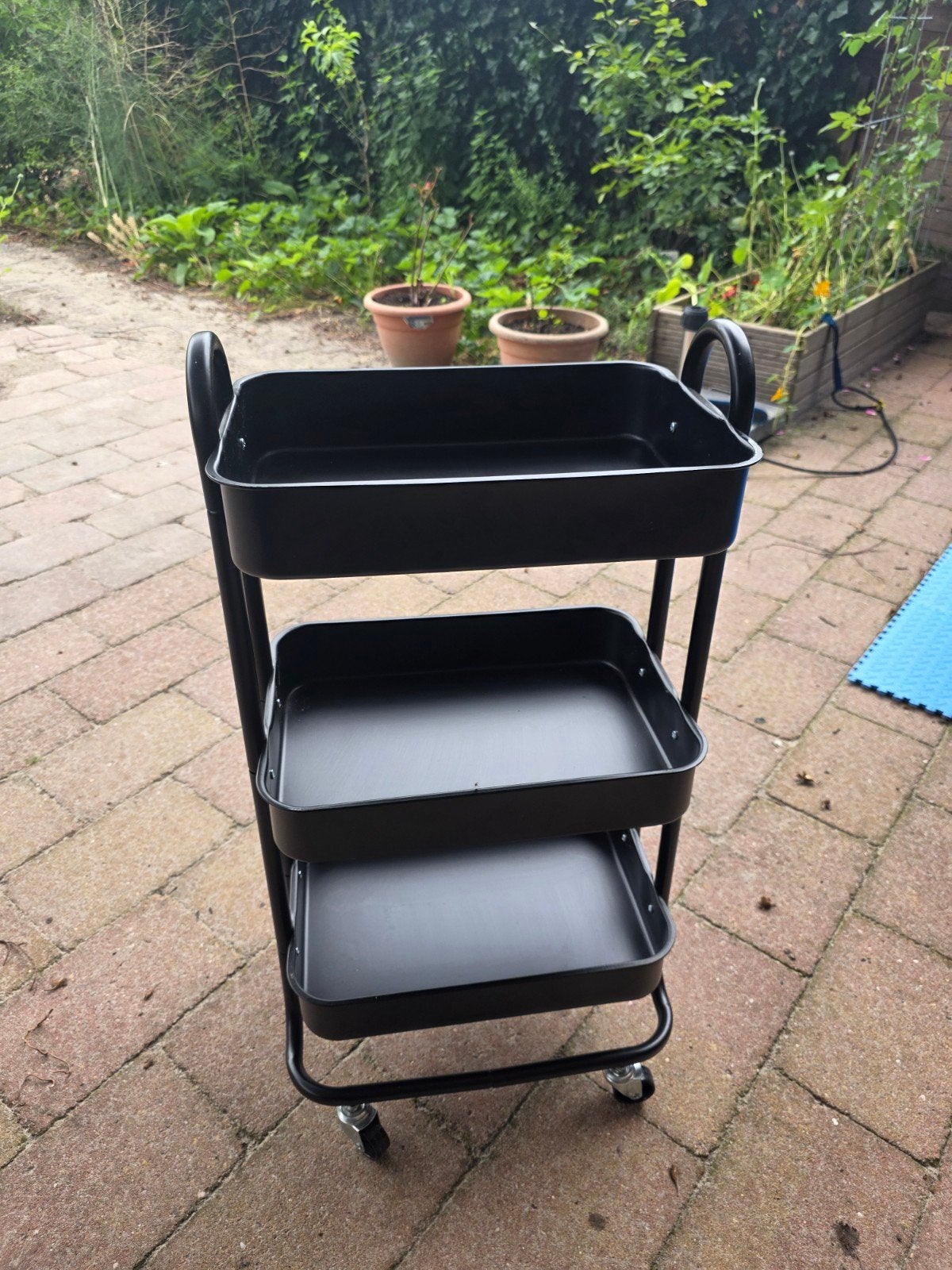 Zwart metalen rolwagen met 3 planken, Ophalen, Gebruikt
