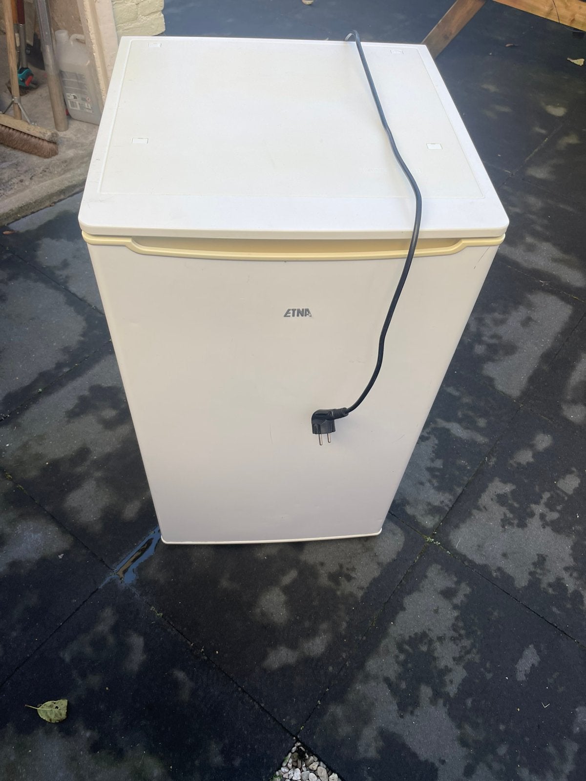 Tafelmodel koelkast Etna gratis op te halen, Ophalen, Minder dan 75 liter, 45 tot 60 cm, Zonder vriesvak