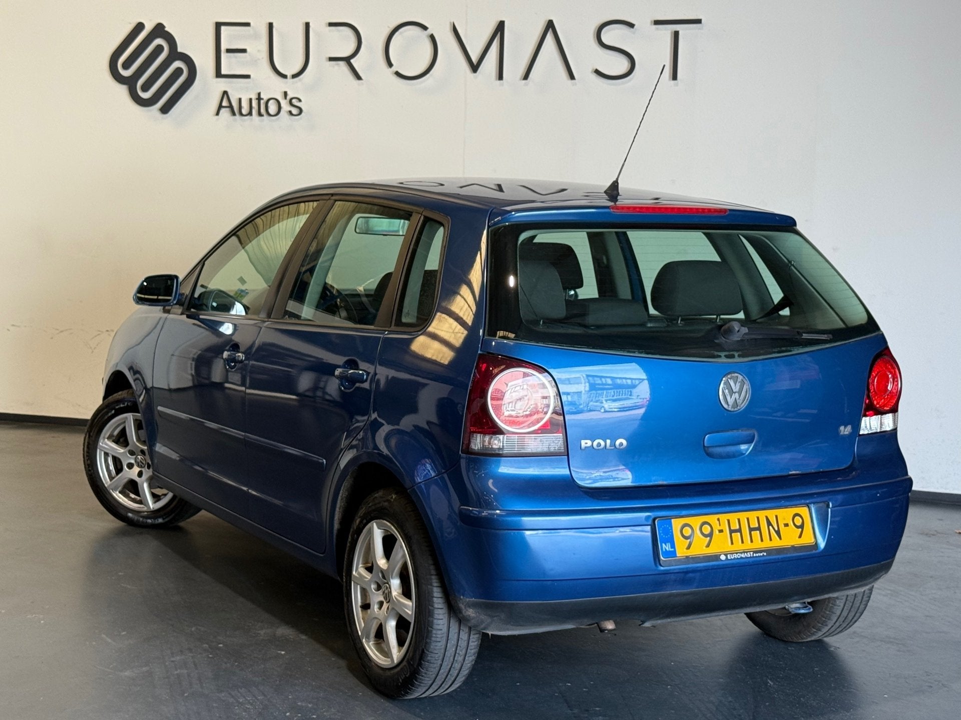 Volkswagen Polo 1.4-16V Comfortline Carplay Airco 5d Nieuwe, Auto's, Volkswagen, Voorwielaandrijving, Stof, 4 cilinders, Blauw
