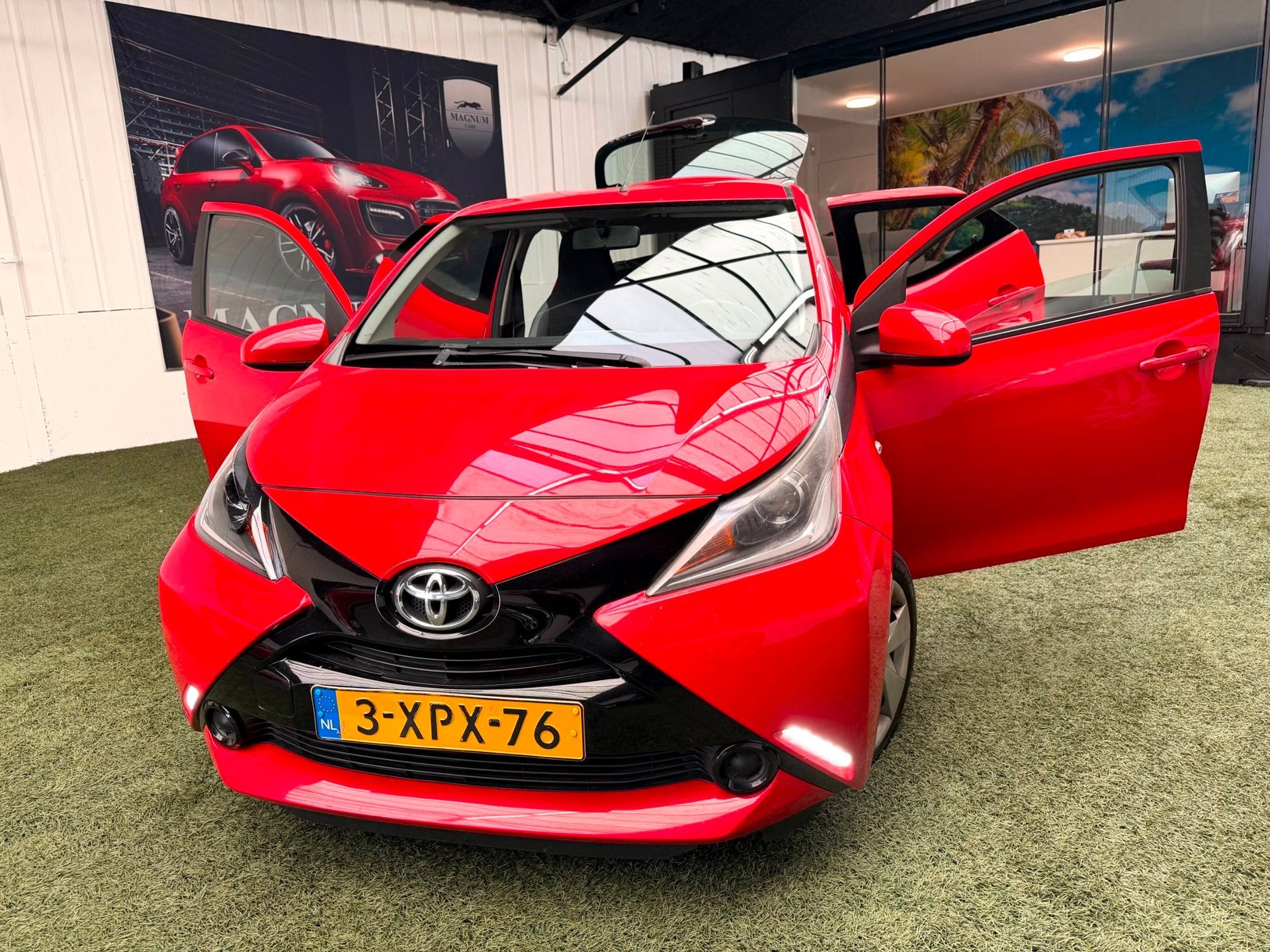 Foto 4 van Toyota Aygo 1.0 5Drs NAP ( Netto prijs €4090 ) Cruise Cont