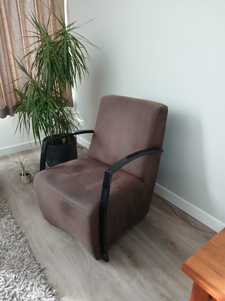 Fauteuil donkerbruin, Ophalen, Minder dan 75 cm, Zo goed als nieuw, Stof