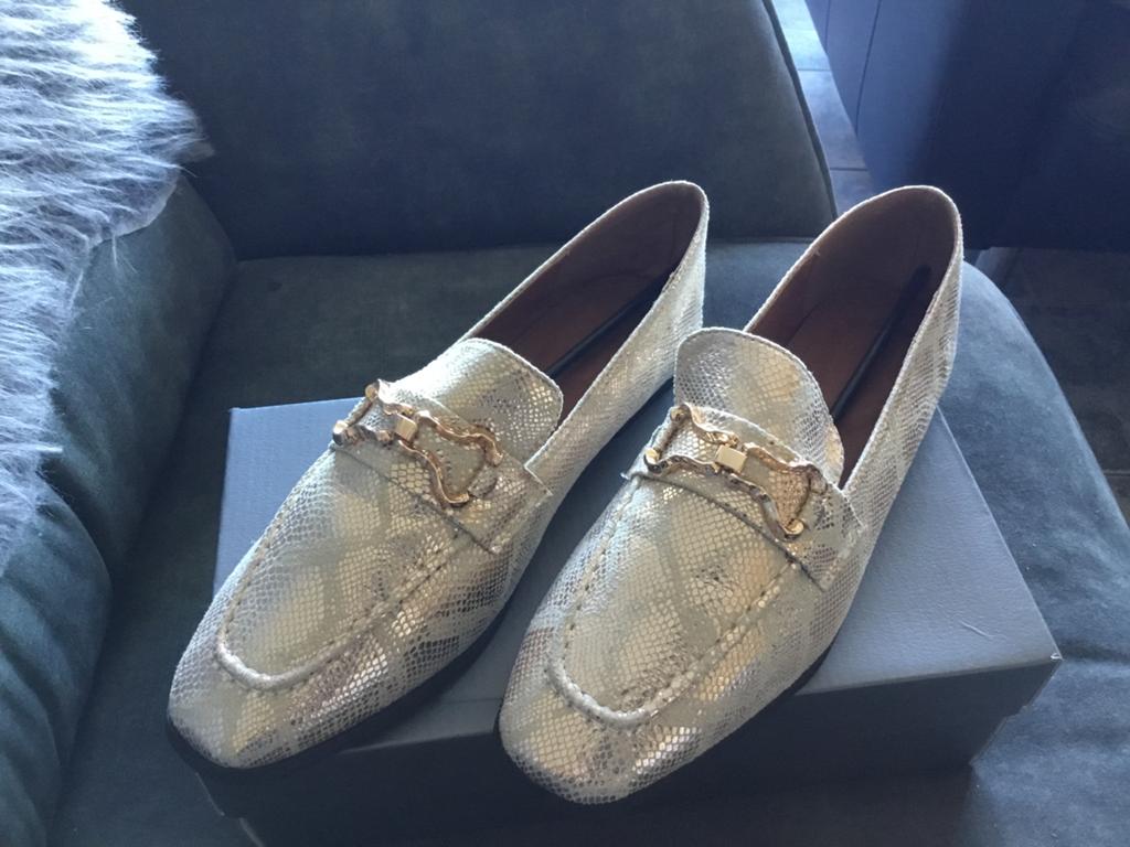 Mooi goude mocassins maat 42( 1xgedragen), Ophalen, Overige kleuren, Nieuw, Espadrilles of Moccasins