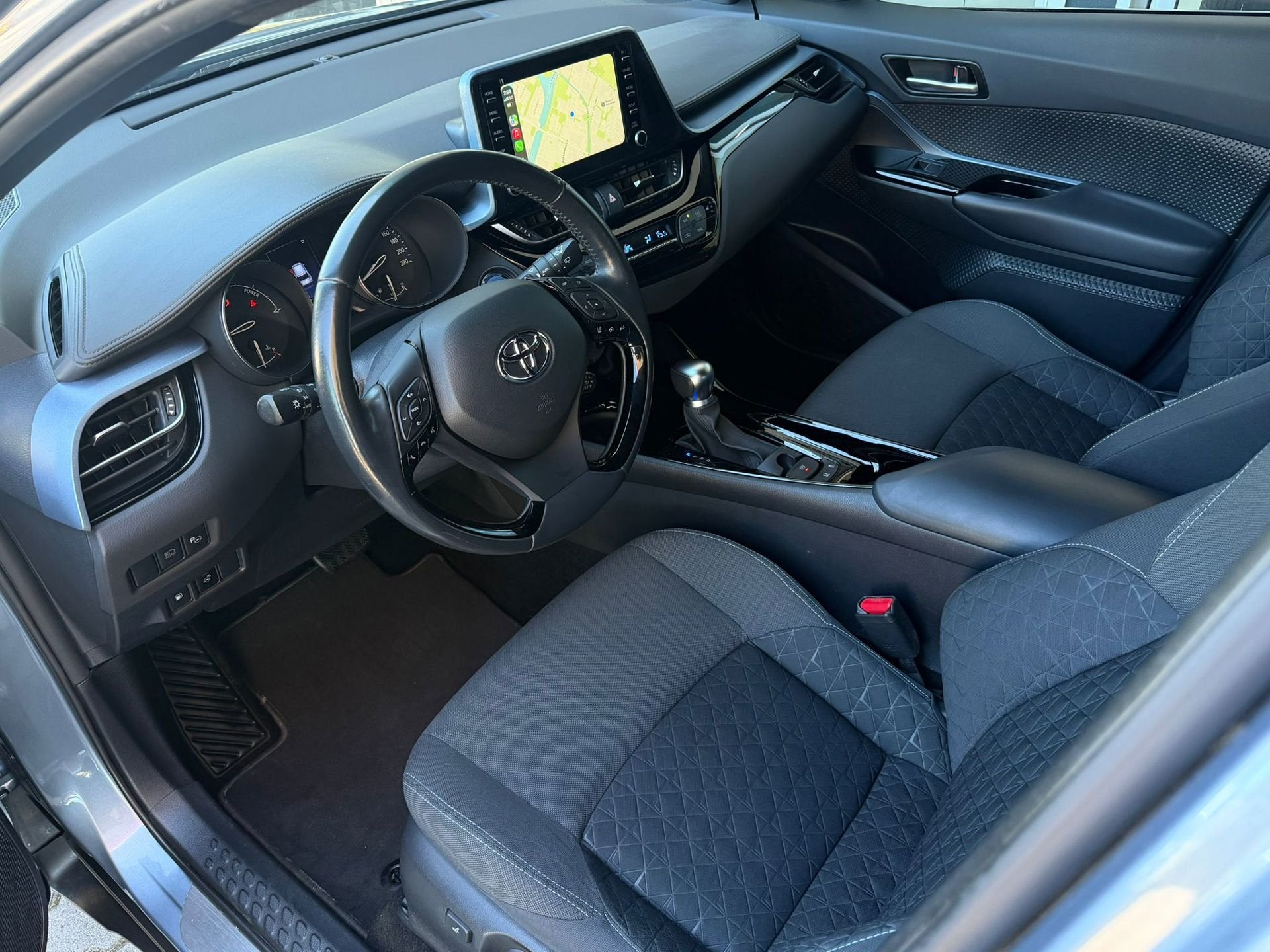 Toyota C-HR Business Plus 2.0 184pk|Navi|GR Look/|New Staat!, Stof, 4 cilinders, Adaptive Cruise Control, Bedrijf
