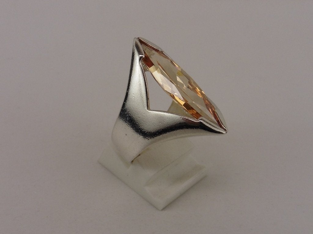 Zilveren damesring met zirkonia                          Z89, Sieraden, Tassen en Uiterlijk, Ringen, Gebruikt, ., Oranje, Ophalen of Verzenden
