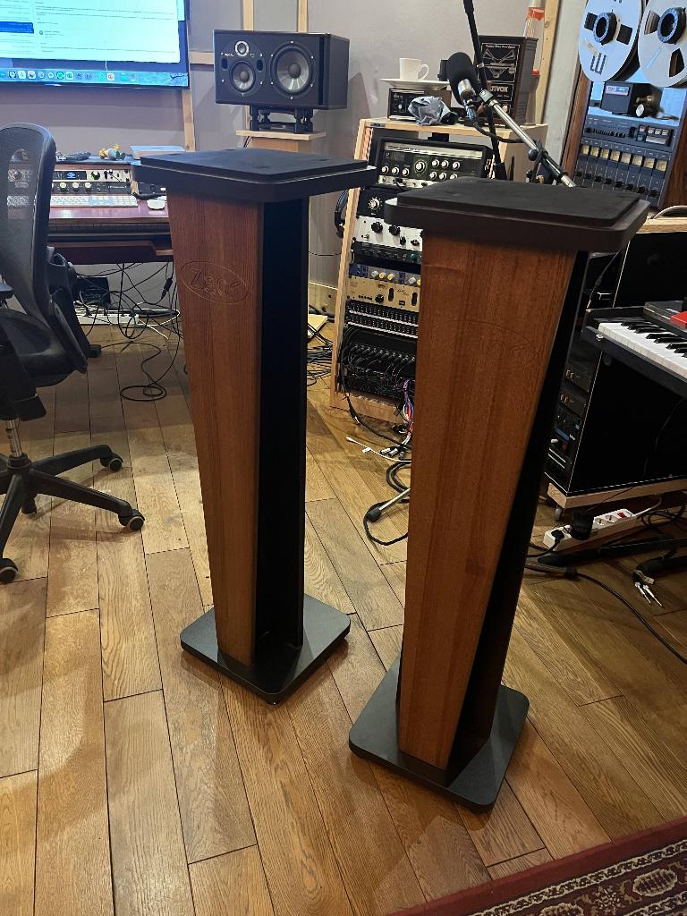 トップス Pedestal トップス Pedestal Z05 & Z06 Series Vented Vertical Pedestals