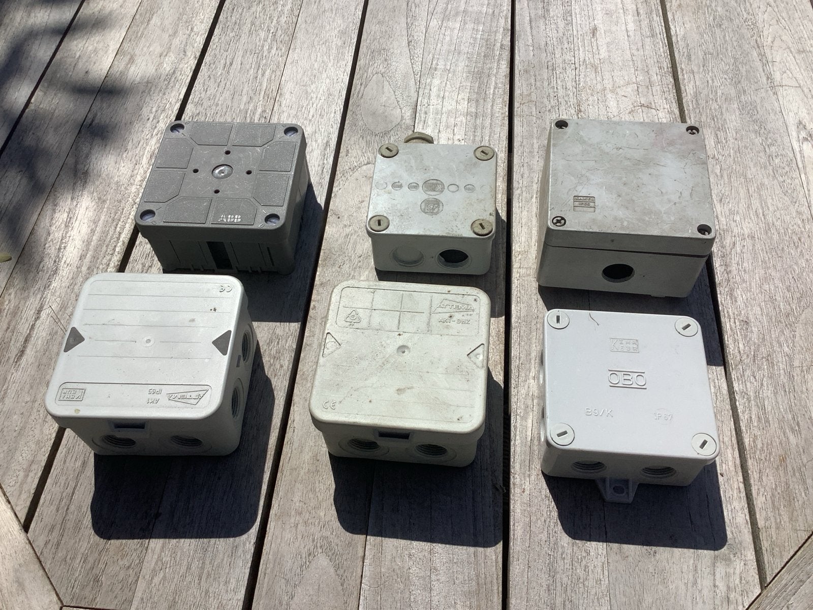Kabeldozen van diverse merken - Ideaal voor elektrische inst, Ophalen of Verzenden, Gebruikt, ABB, Overige typen