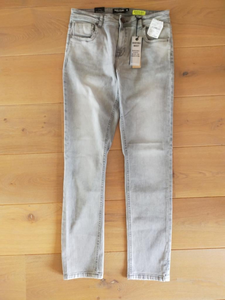 Nieuwe Cars grijze spijkerbroek maat 16 (maat 176), Kinderen en Baby's, Kinderkleding | Maat 176, Broek, Nieuw, Ophalen of Verzenden