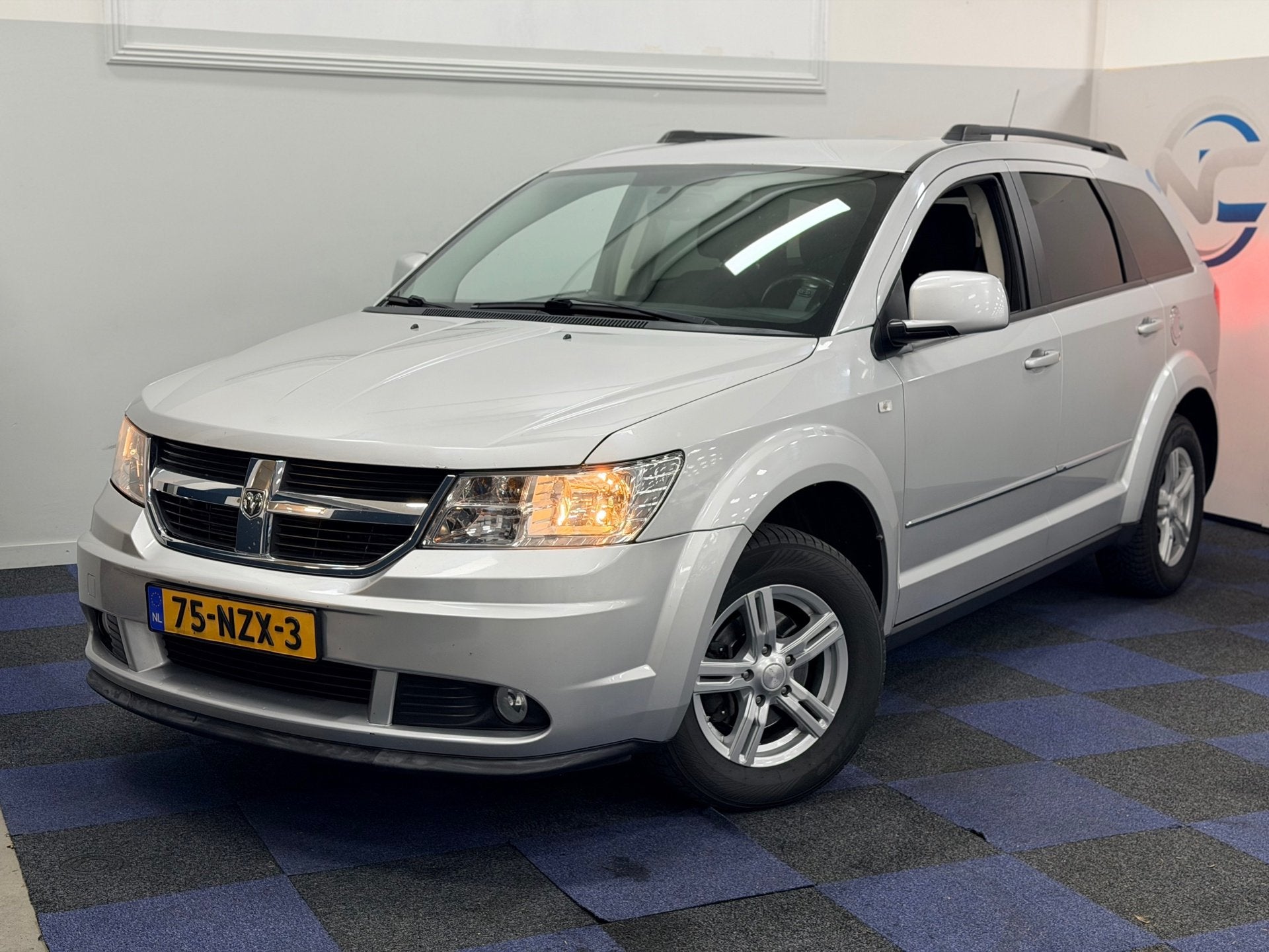 Dodge Journey 2.4 SXT Business Edition / 7 ZITTER / DEALER O, Voorwielaandrijving, Dealer onderhouden, 450 kg, Gebruikt