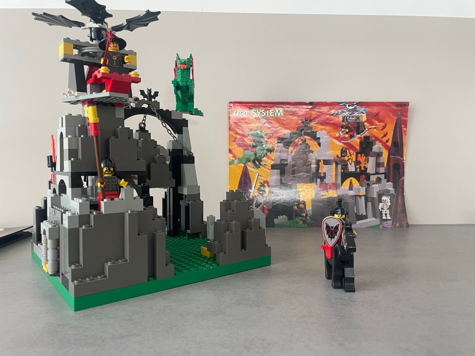 Lego Castle: Fright Knights sets 6087, 6027 en 2 maal 6007, Ophalen of Verzenden, Gebruikt