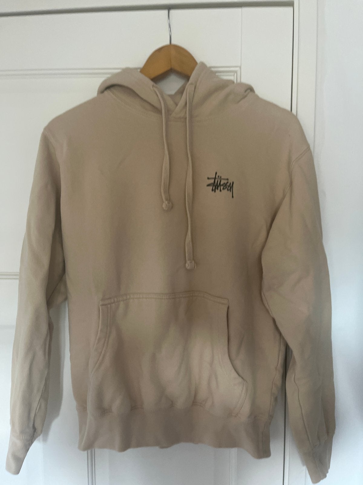 Stussy hoodie beige met logo - Maat M, Ophalen of Verzenden, Gedragen, Maat 46 (S) of kleiner, Beige