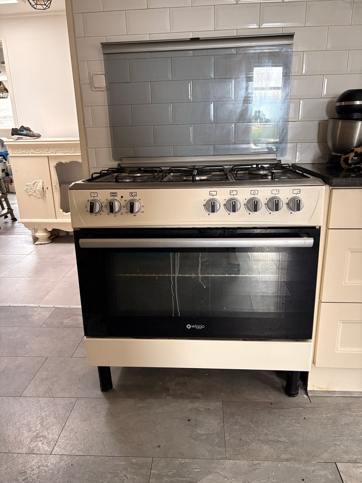 Wiggo WO-E903B(CX) Gasfornuis met 5 kookzones en oven, Witgoed en Apparatuur, Fornuizen, Ophalen, Gebruikt, 60 cm of meer, Gas