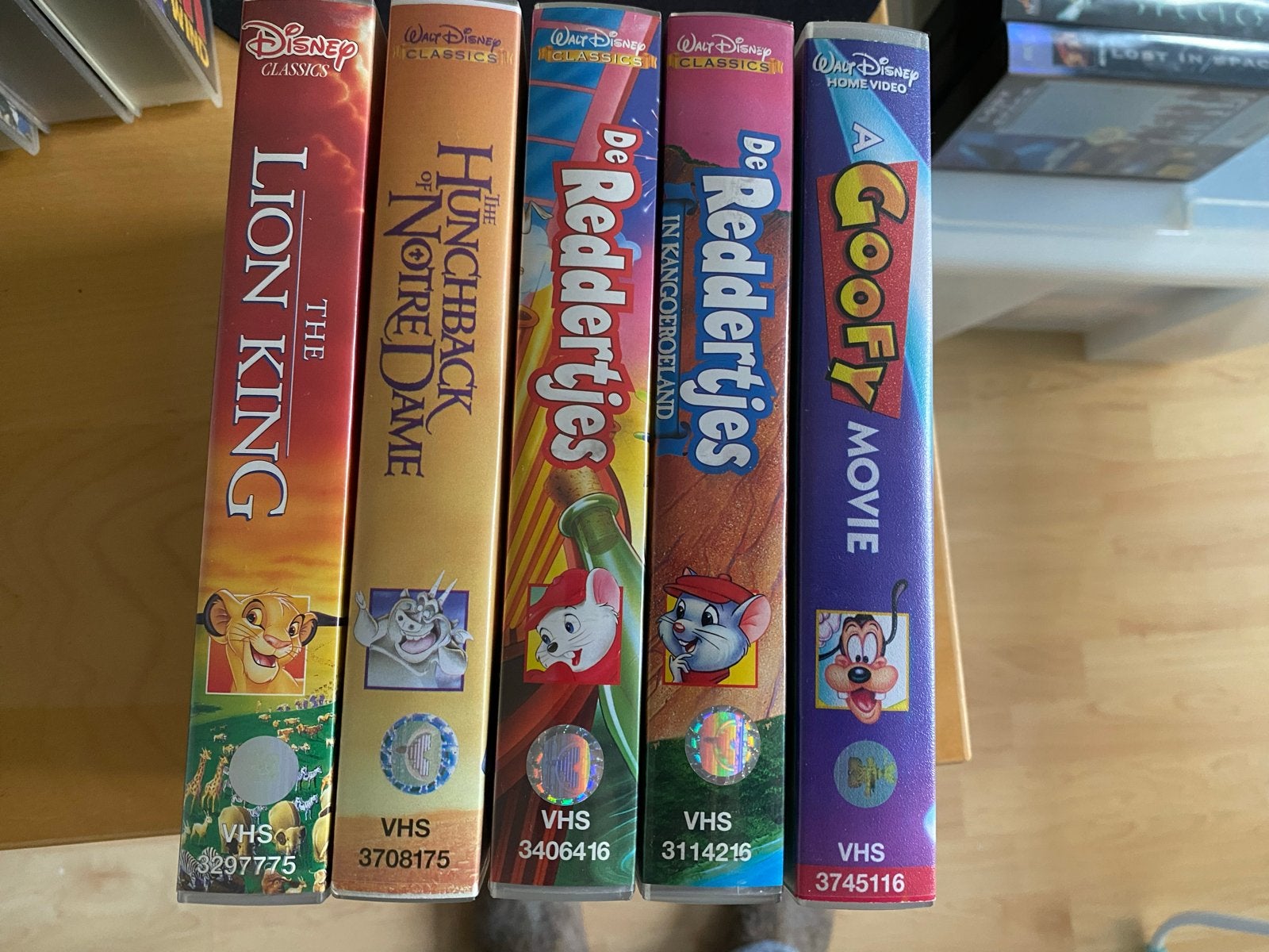 Disney VHS Collectie: Lion King, Hunchback, Reddertjes, Goof, Gebruikt, Animatie, Inclusief doosje, Alle leeftijden