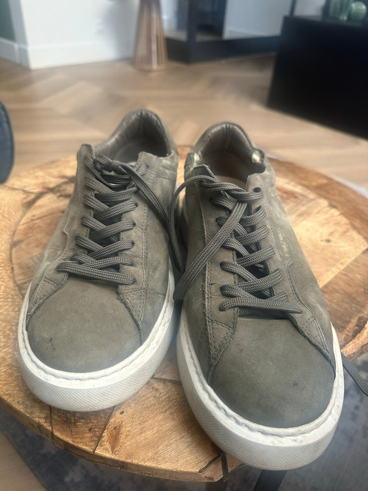 NUBIKK sneakers maat 42, gedragen, Ophalen of Verzenden, Zo goed als nieuw, Overige kleuren, Sneakers of Gympen