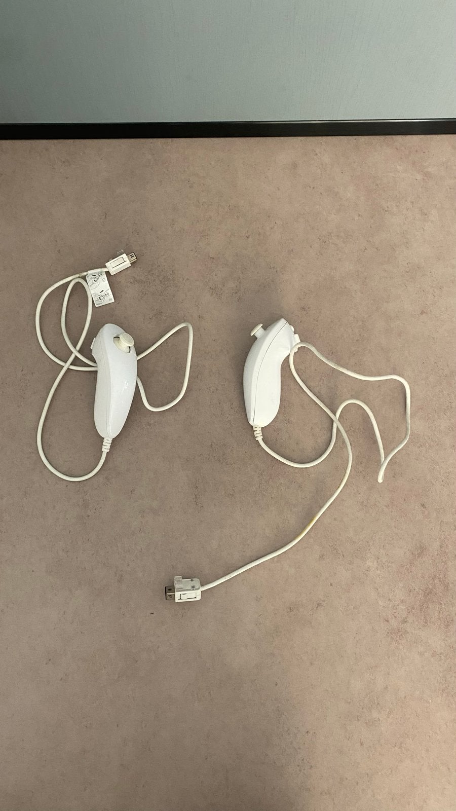 Wii Console Bundel met 2 controllers en 3 games, Ophalen, Gebruikt, Met 2 controllers, Met stuurtje