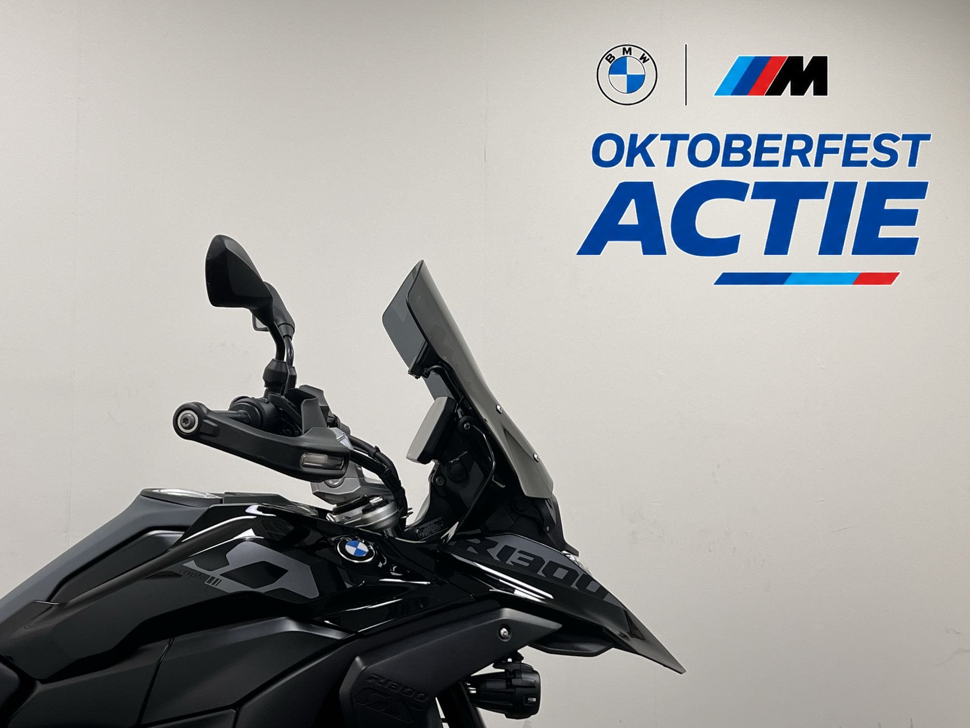 BMW R 1300 GS Triple Black,Full option , ASA, Zijkoffers, ho, BIQER, Vaalserbergweg 297
5628CG  EINDHOVEN, NL, Info@biqer.nl, Cruise Control