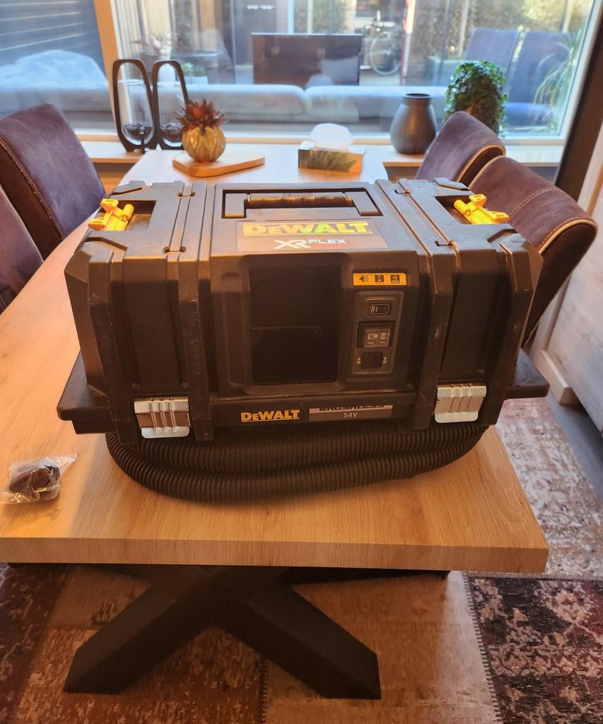 DeWALT DCV586MN 54V

Stofzuiger, Audio, Tv en Foto, Radio's, Nieuw, Ophalen of Verzenden