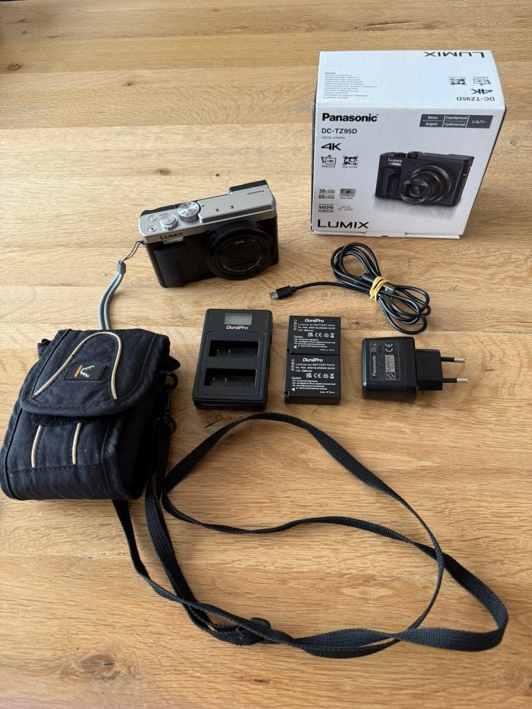 Panasonic Lumix DC-TZ95D (Zilver/zwart) + extra accu’s, Audio, Tv en Foto, Fotocamera's Digitaal, Ophalen, Panasonic, Zo goed als nieuw