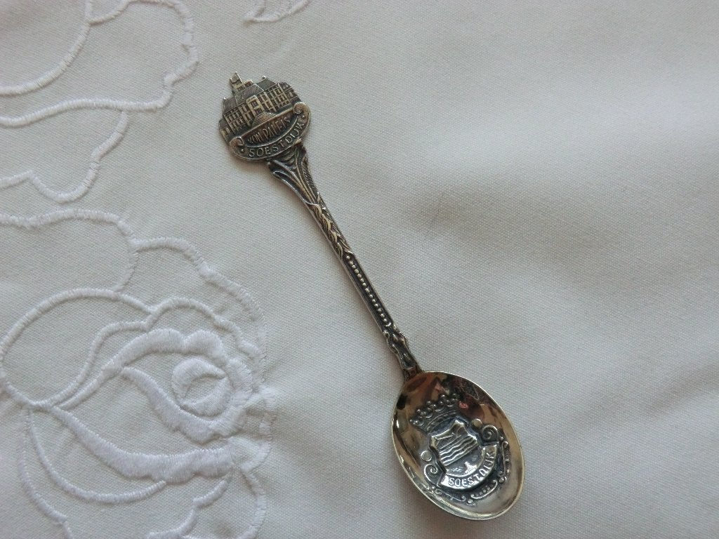 Lepeltje Paleis Soestdijk, Ophalen of Verzenden, Gebruikt, Nederland, Speld(je) of Lepel(tje)
