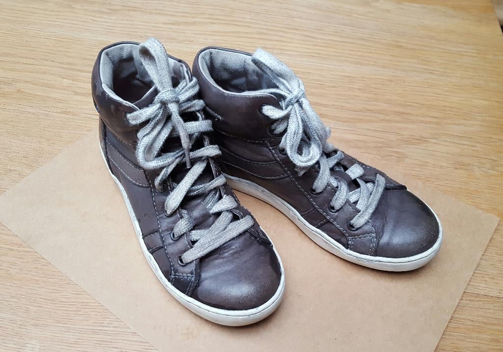 Stoere hoge schoen Trackstyle mt 33 grijs IGST, Trackstyle, Schoenen, Ophalen of Verzenden, Zo goed als nieuw