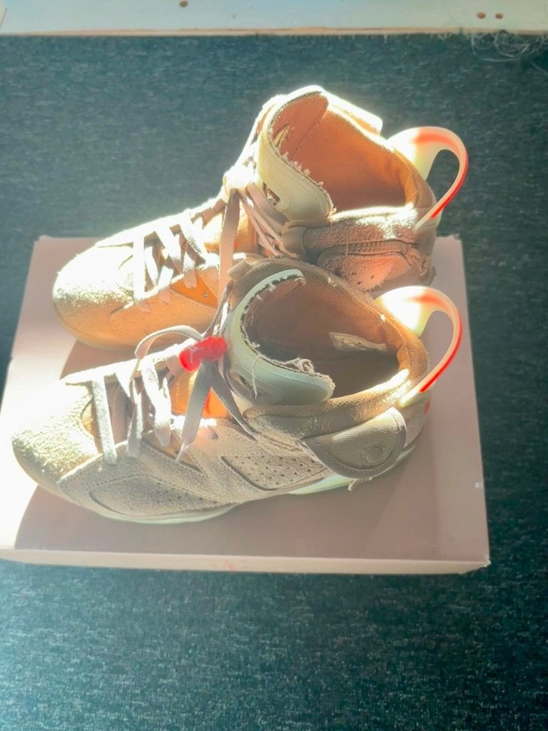 Jordan 6 Travis Scott British khaki, Ophalen, Overige kleuren, Sportschoenen, Air Jordan