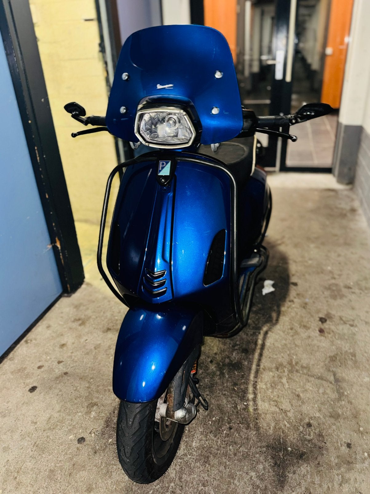 VESPA SPRINT 2015 FULL OPTION, Ophalen of Verzenden, Zo goed als nieuw, Benzine