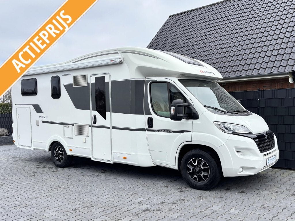 Adria Matrix 670 SL - Lengtebedden -165pk - Airco, Caravans en Kamperen, Campers, Ringverwarming, Luifel, Bedrijf, Airbags