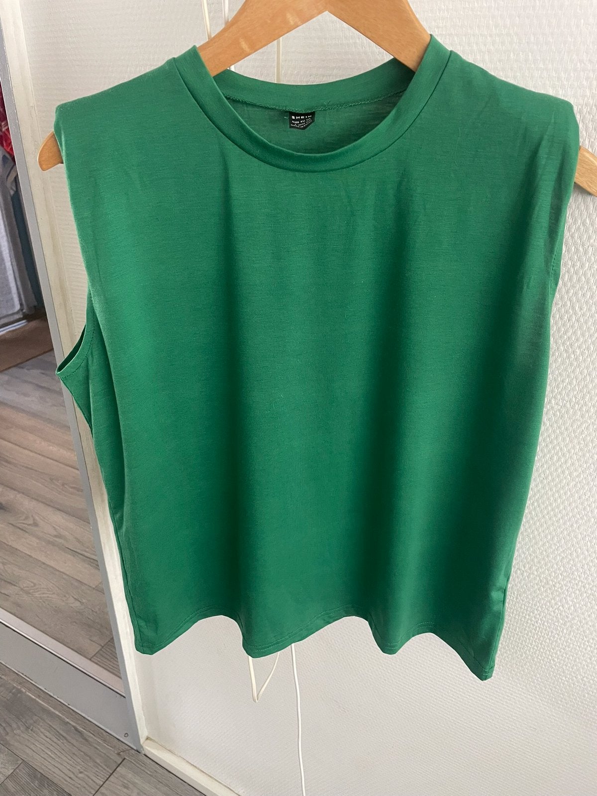 Z.g.a.n groen mouwloos "Oversized" Shirt van Shein maat L, Kleding | Dames, Maat 42/44 (L), Ophalen of Verzenden, Zo goed als nieuw