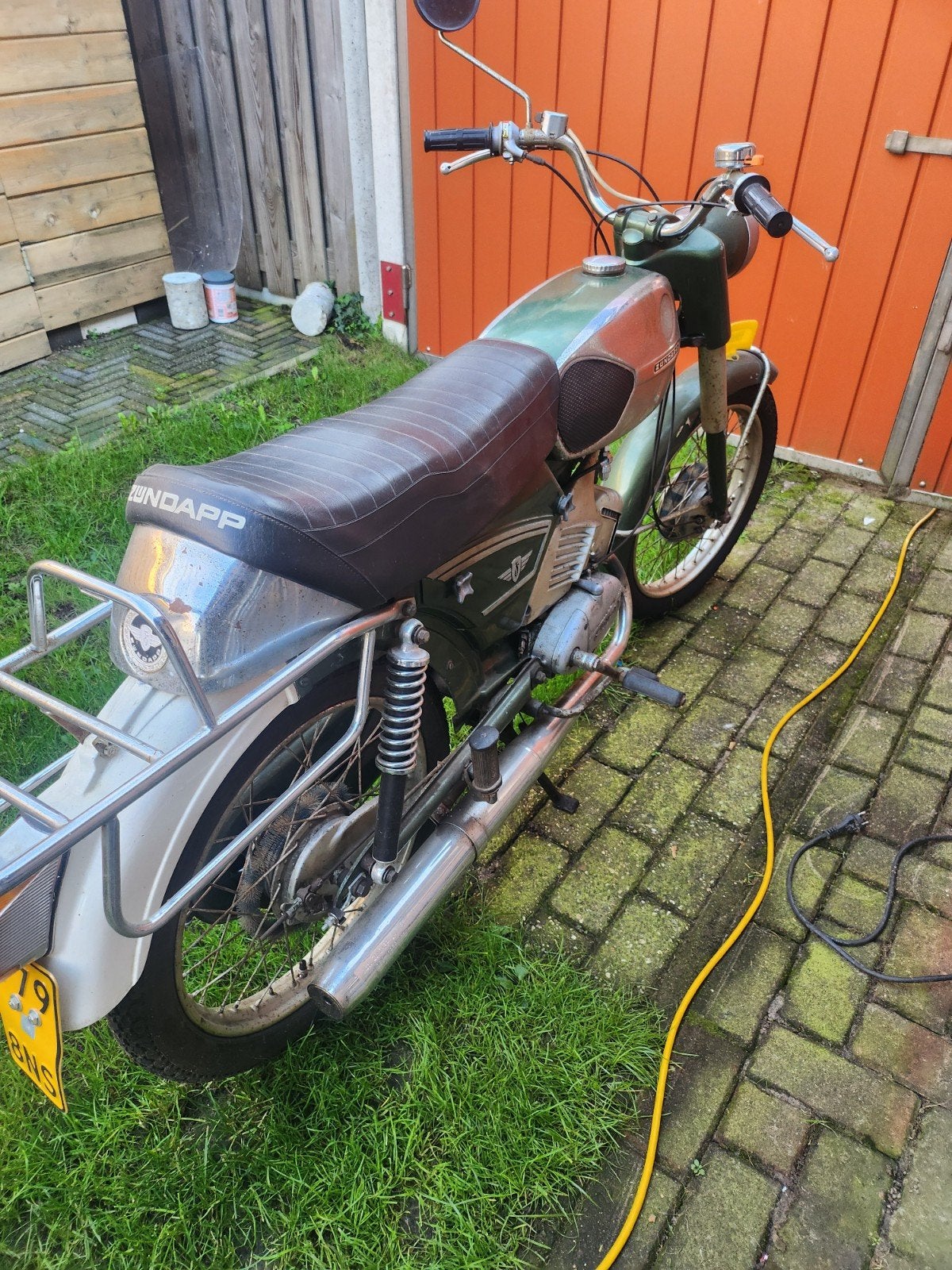 gevraagt zundapp grijs met lucht gekoelde, Fietsen en Brommers, Ophalen of Verzenden