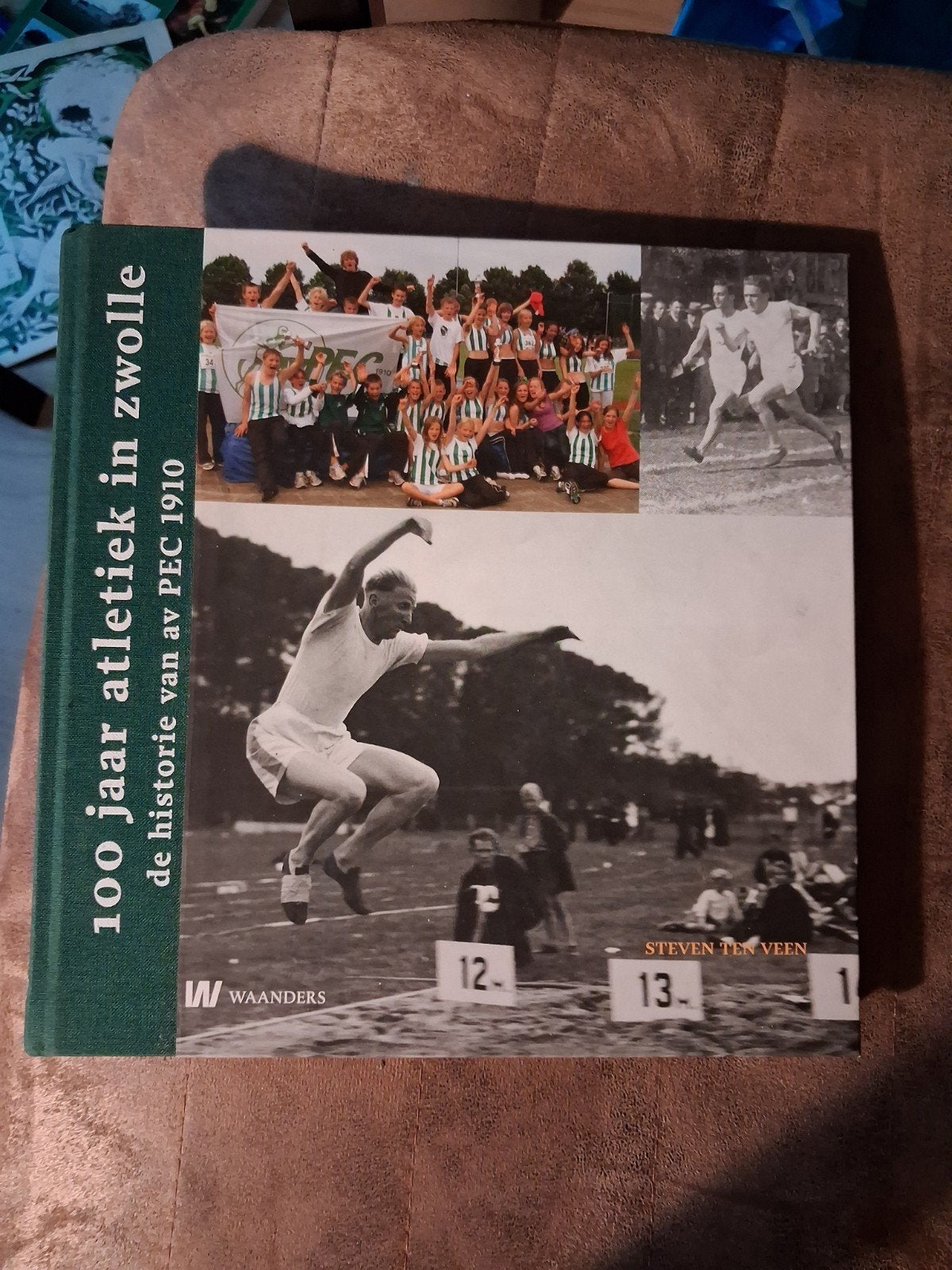 100 jaar atletiek in zwolle de historie van av Pec 1910, Ophalen of Verzenden, Nieuw, Overige sporten