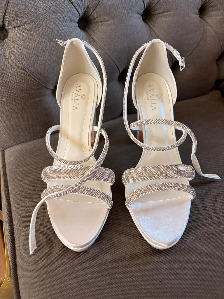 Avalia bruidsschoenen, Ophalen, Wit, Zo goed als nieuw, Accessoires