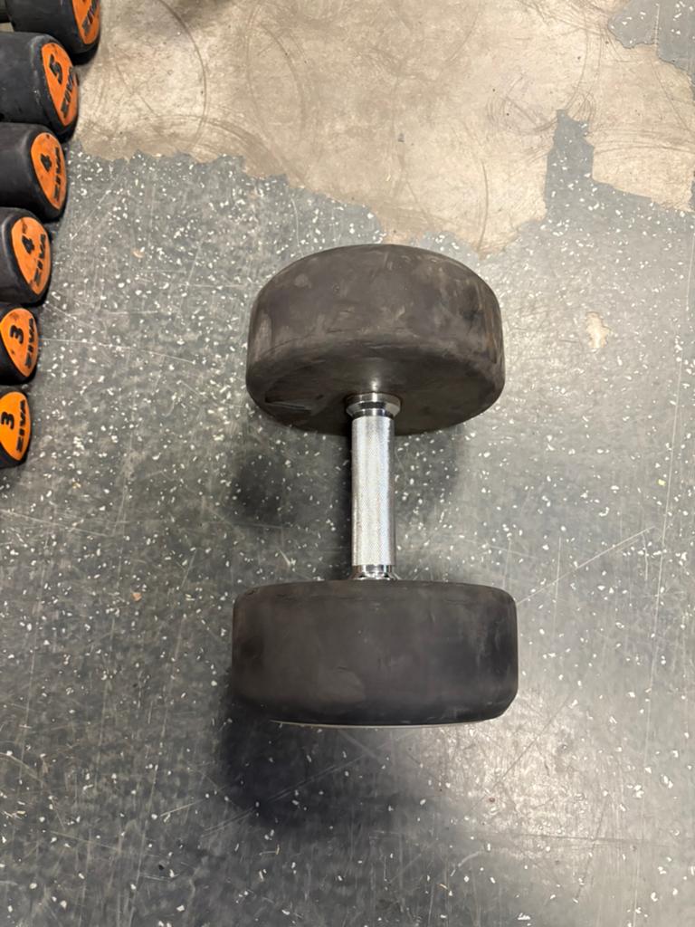 1 x 28 kg rubberen dumbbell gewicht, Ophalen, Dumbbell, Gebruikt, Dumbbell