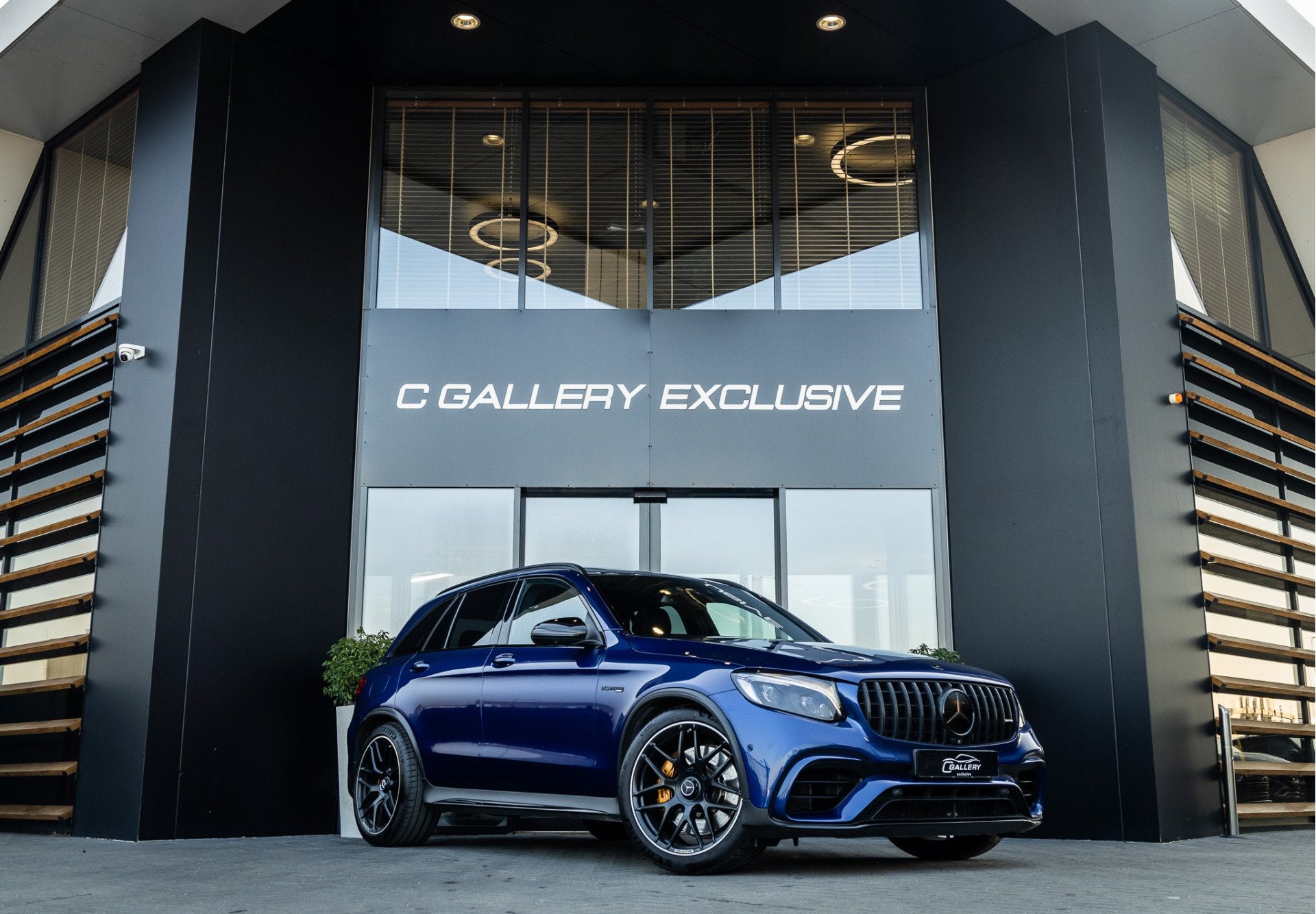 Mercedes-Benz GLC AMG GLC63 S 4MATIC+ - Panorama | Burmester, Automaat, Gebruikt, 510 pk, Blauw