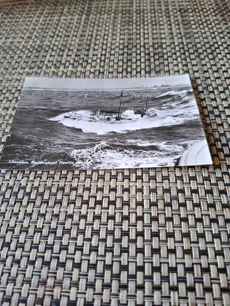 IJmuiden Reddingsboot Neeltje Jacoba, Verzamelen, Ophalen of Verzenden, 1940 tot 1960, Gelopen, Noord-Holland