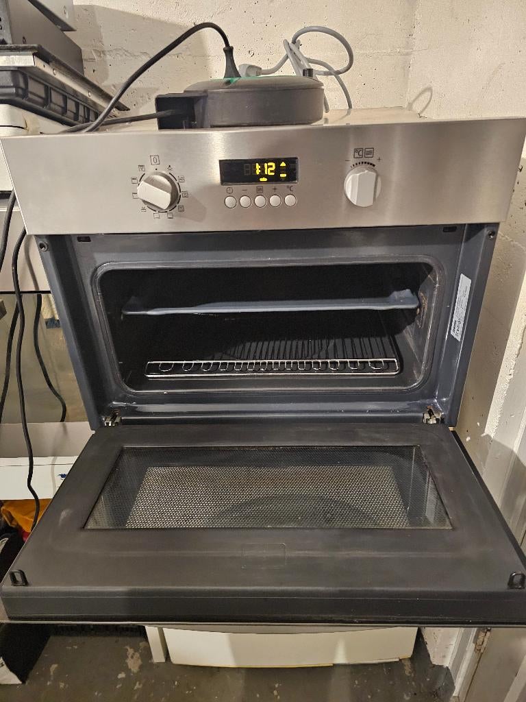 zeer nette Zanussi inbouw magnetron met vol opties in, Ophalen, Combimagnetron, Crisp, Gebruikt