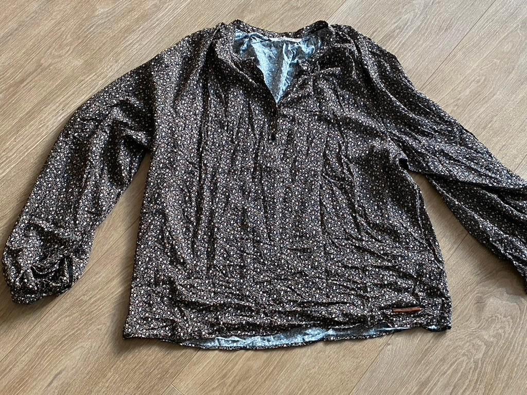 Nieuw Mooie blouse van Moscow bruin 42 box 51, Kleding | Dames, Verzenden, Nieuw, Maat 42/44 (L), Bruin