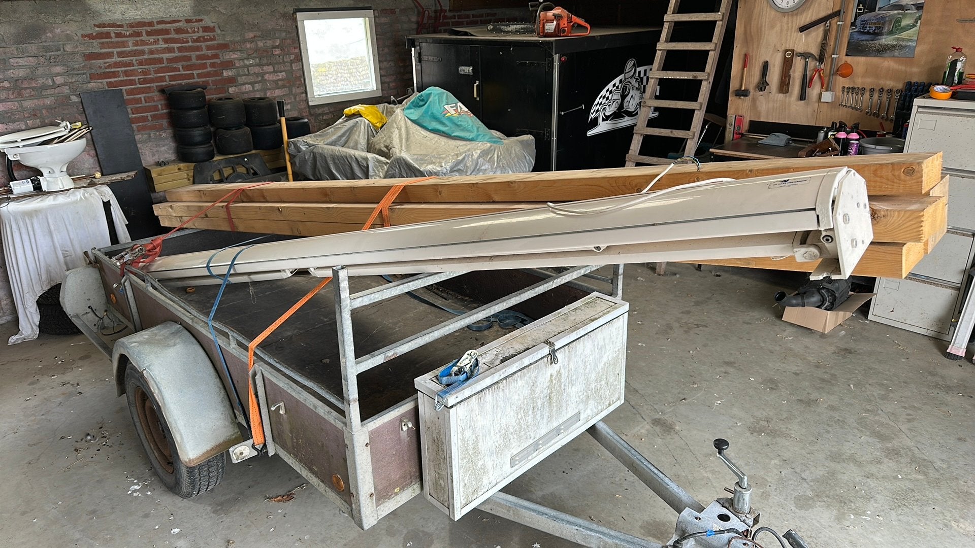 Knikarm zonnescherm elektrisch compleet!, Gebruikt, Elektrisch, Ophalen of Verzenden, 150 tot 300 cm