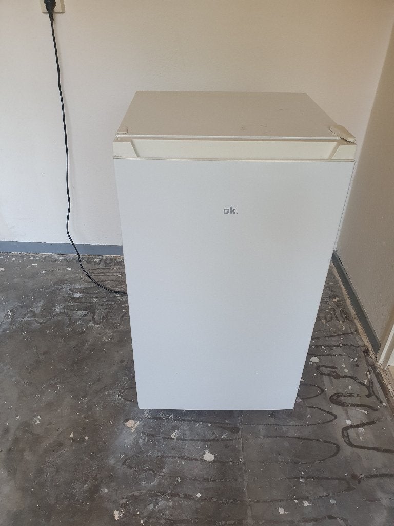 Koelkast, Ophalen, Minder dan 85 cm, Minder dan 75 liter, Zonder vriesvak