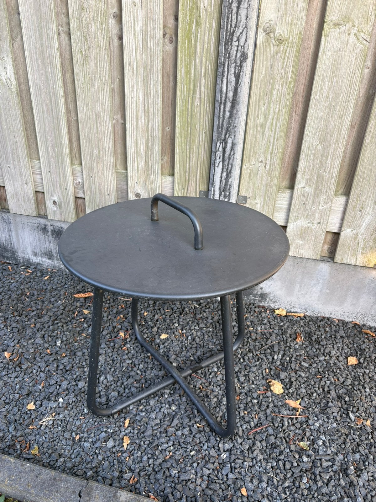 Bijzettafel tuin donker antraciet metaal rond, Tuin en Terras, Ophalen, Gebruikt, Rond, Metaal