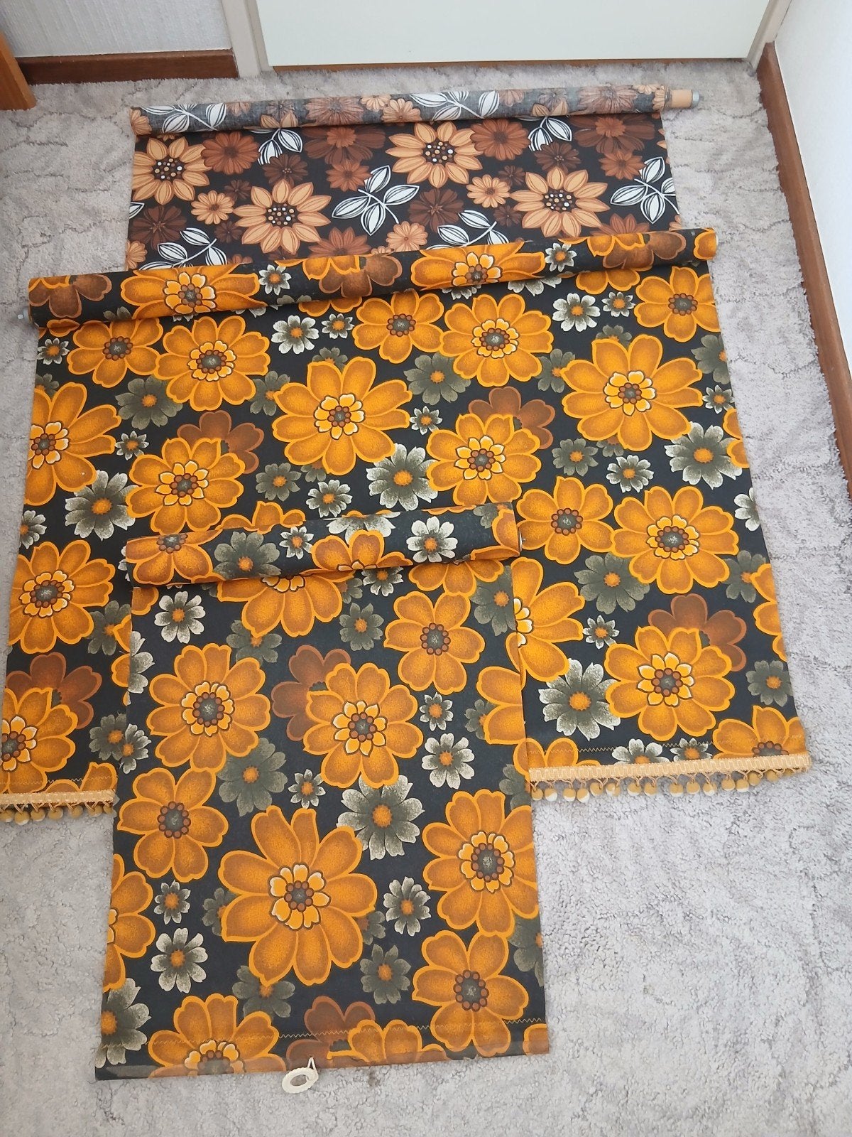 3 vintage rolgordijnen bruin / oranje gebloemd, Ophalen of Verzenden, Bruin