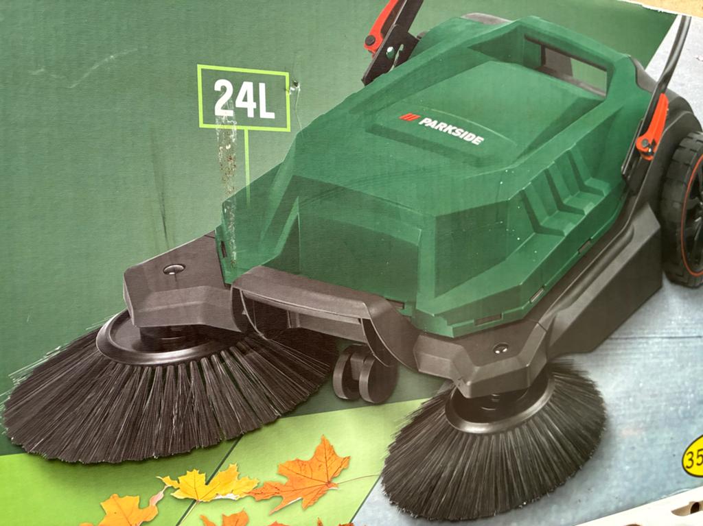 Nieuwe Parkside PKM 24 A1 Duwveegmachine - Tuinopruimer, Tuin en Terras, Ophalen of Verzenden, Nieuw, Aanslagreiniger