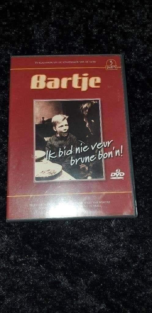 Te koop 3disc dvd Bartje ik bid nie veur bruine bonen, Alle leeftijden, Overige genres, Ophalen of Verzenden, Zo goed als nieuw