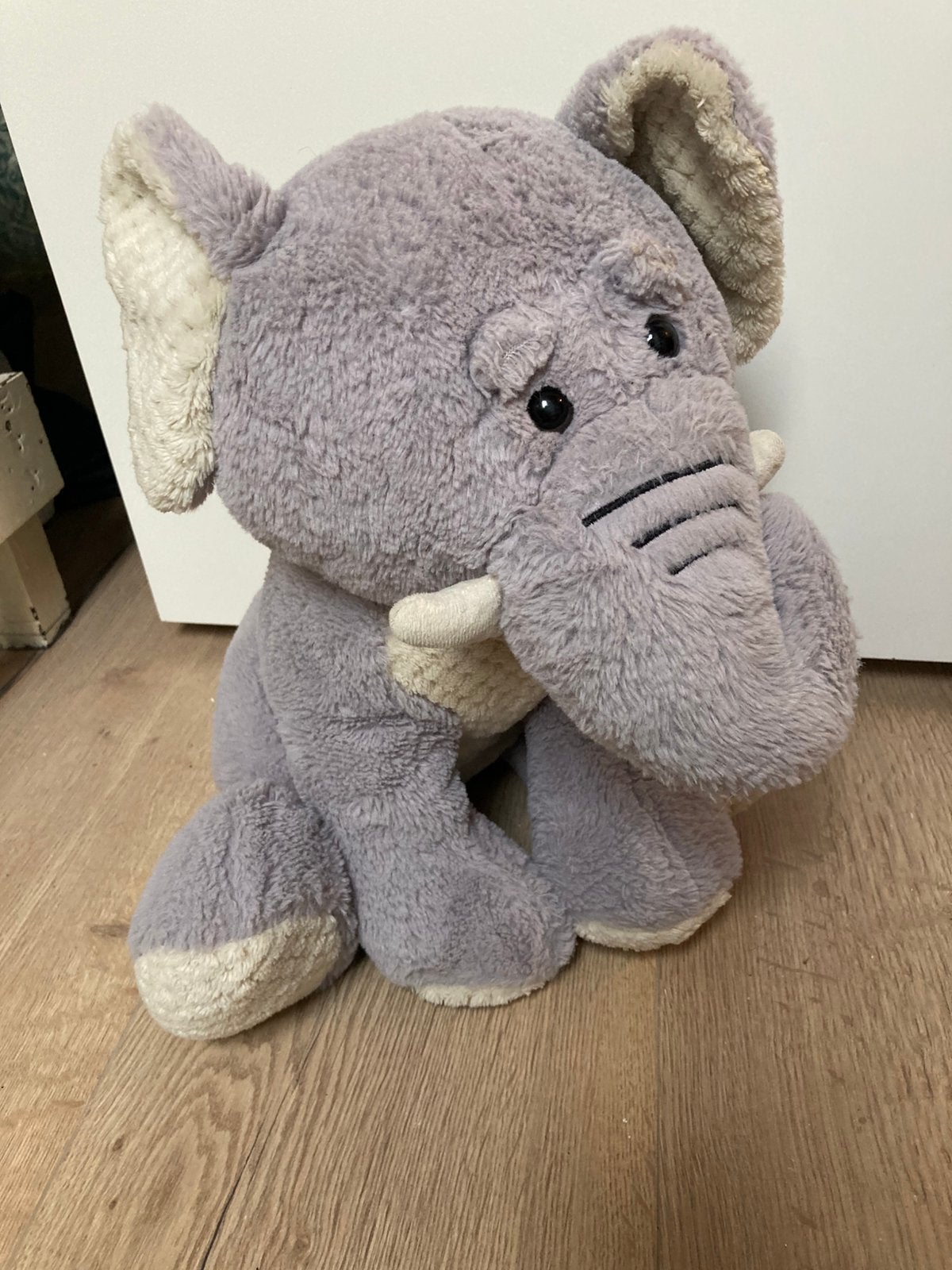Mooie zgan olifant knuffel, Kinderen en Baby's, Speelgoed | Knuffels en Pluche, Grijs, Ophalen of Verzenden, Zo goed als nieuw
