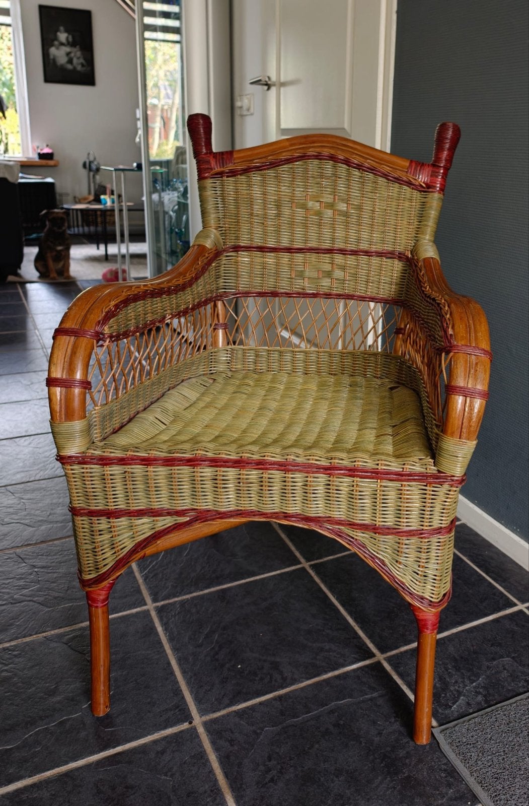 Rotan stoel met houten frame - Vintage design, Huis en Inrichting, Ophalen, Overige kleuren, Hout, Zo goed als nieuw