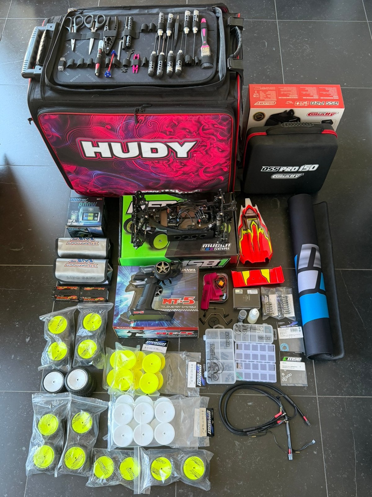 Complete RC wedstrijdset Mugen Seiki MSB1, Auto offroad, Zo goed als nieuw, Schaal 1:10, Ophalen