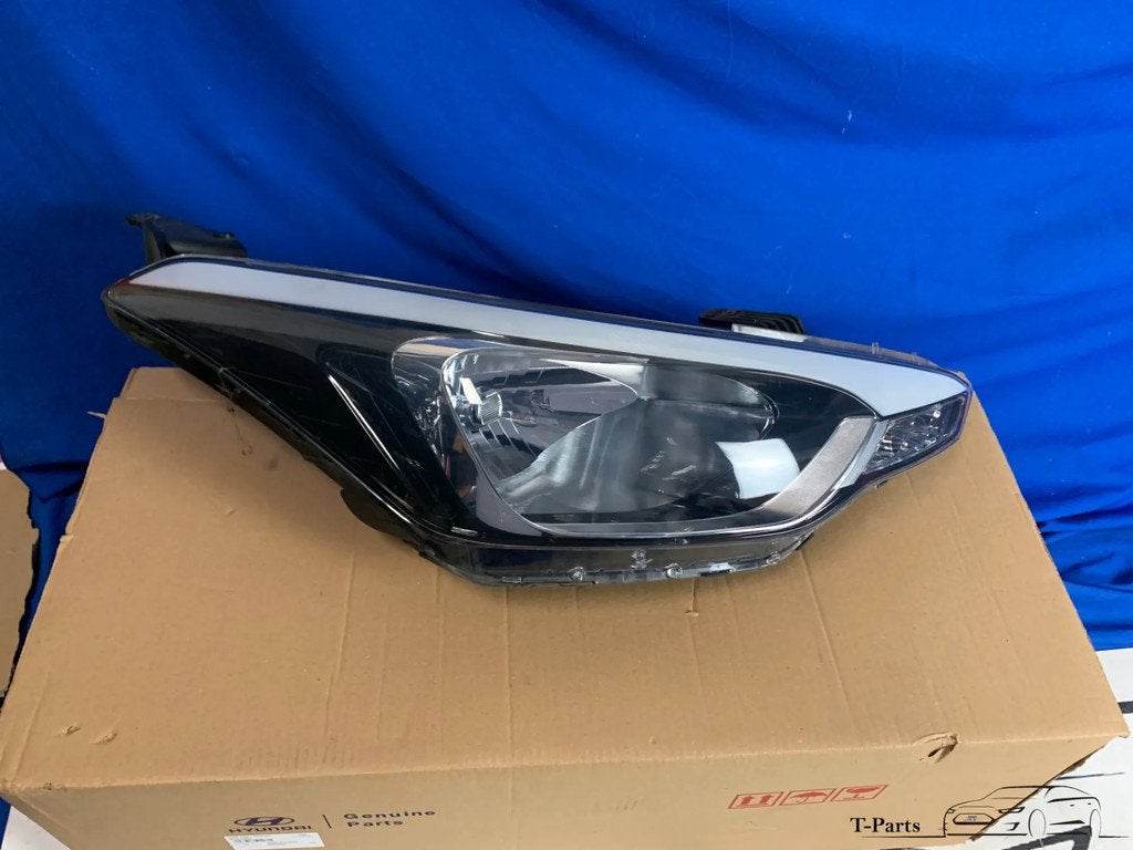 hyundai i20 koplamp rechts 92102C8000 led, Auto-onderdelen, Info@fabrikant.eu, Ophalen of Verzenden, Hyundai, Fabrikantstraat 1
1000 AA  Amsterdam