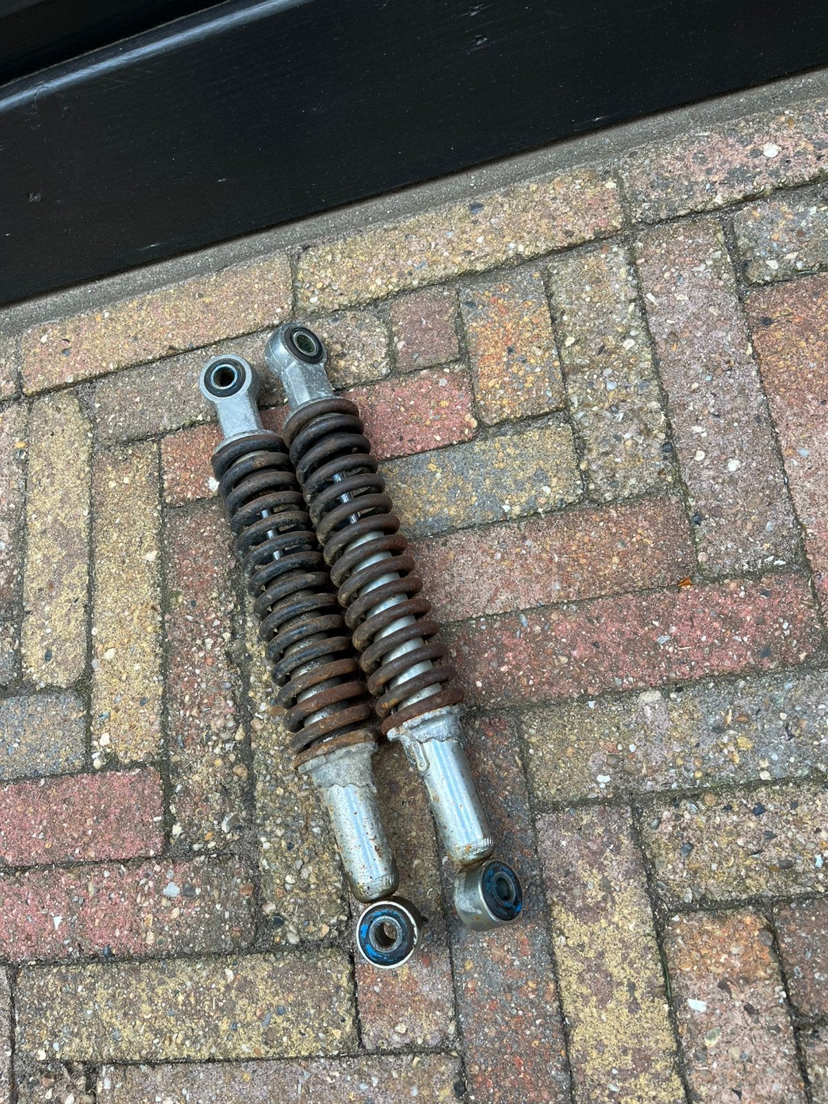Setje originele schokbrekers honda mb, Fietsen en Brommers, Ophalen of Verzenden, Zo goed als nieuw
