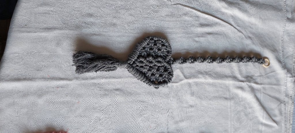 Handgemaakte Macramé Wandhanger Grijs Hart, 45 cm, Textiel, Nieuw, Ophalen of Verzenden
